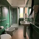 מלון דירות Rodi 3*
