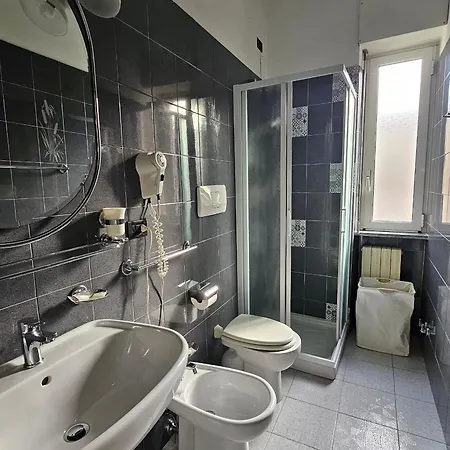 Rodi Lejlighedshotel Alassio